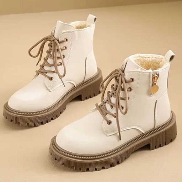 Chic beige thick sole boots sz 8 - Picture 9 of 10